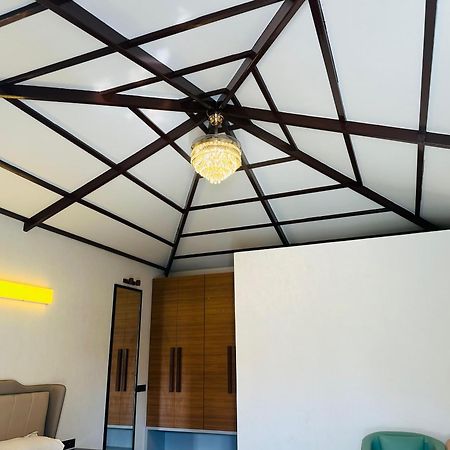 Srk Farm And Resort Anjār 外观 照片